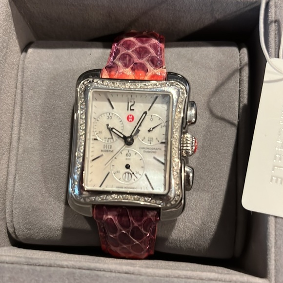 Michelle watch worn a few times in excellent condition . NEEDS NEW BATTERY - Picture 2 of 9